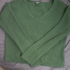 Wild Fable Forest Green V-Neck Sweater